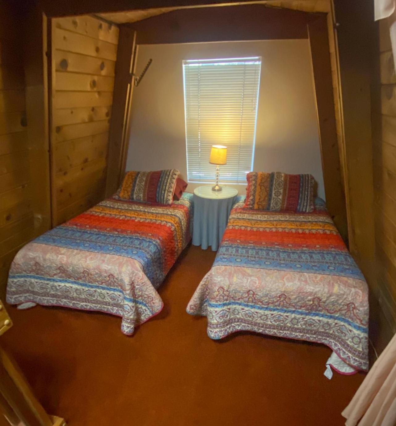 Rustic Cabin 2 - Two Bedroom Forest Lakes Estates Luaran gambar
